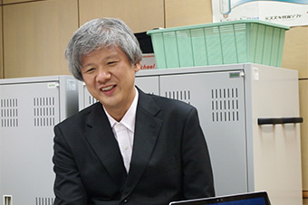 安田氏は、無線LANネットワーク環境の導入と、データセンターによる機器選定に大きな役割を果たした