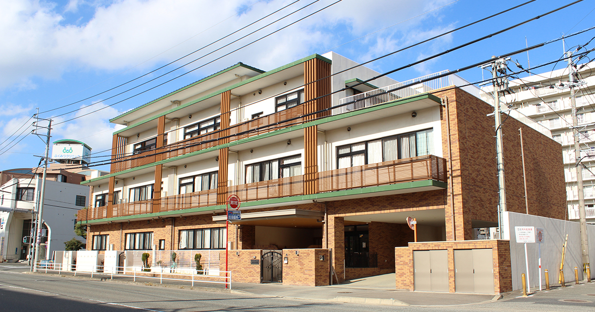 業務支援ツールの導入・安定稼働を目的に、園内全域で通信できる