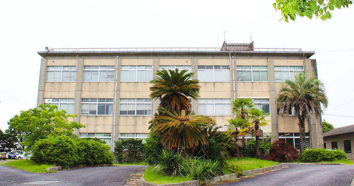 広大なフィールドに点在する建物・施設をつなぐ無線LAN環境を構築