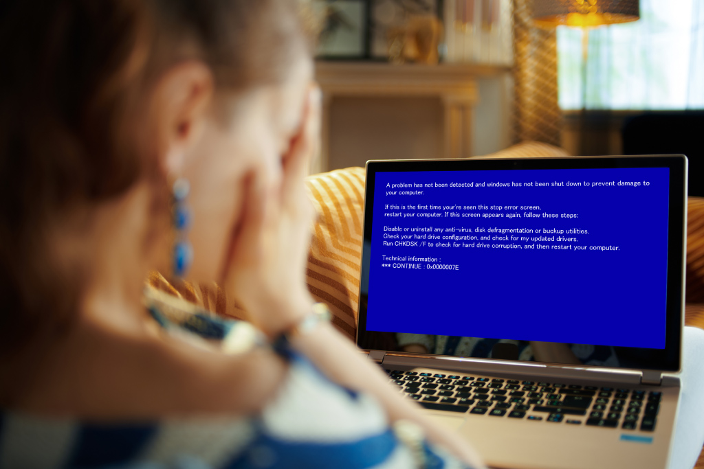 パソコンが青い画面になって起動しない ブルースクリーンの原因と対処法 バッファロー