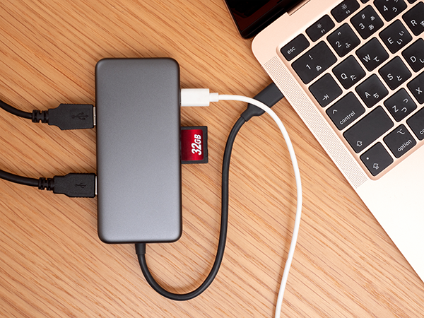 USBハブを使わずパソコンに直接接続する